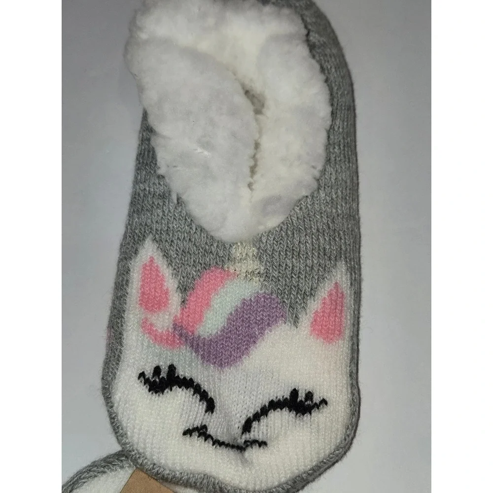 Northeast Outfitters Cozy Cabin Unicorn Slippers Youth‎ Size 10K-4 Gray
